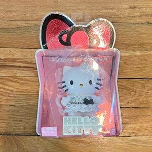 Sanrio Limited Edition HELLO KITTY Figure BRAND NEW